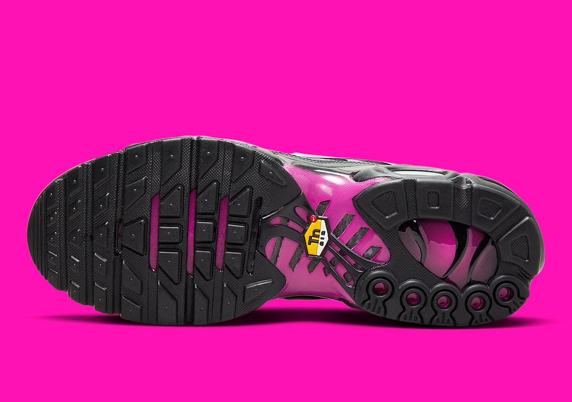 Nike Air Max Plus Pink Black Fj5481 010 2
