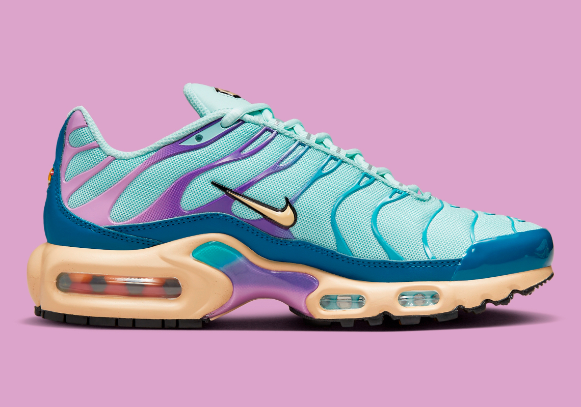 Nike Air Max Plus Dz3671 300 03