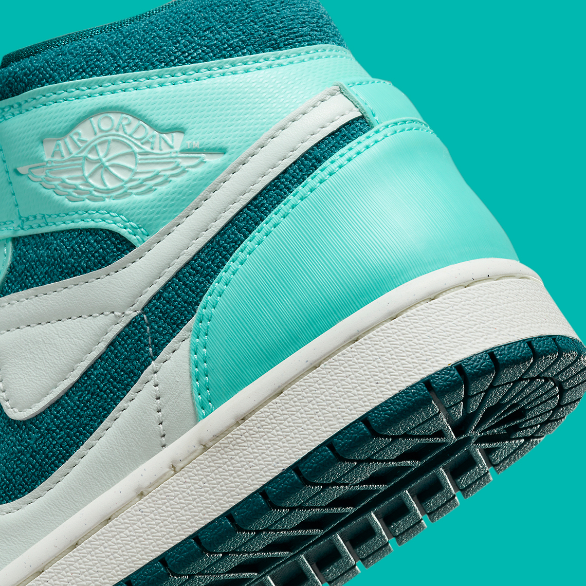 Air Jordan 1 Mid Teal Chenille Bleached Turquoise Dz3745 300 6