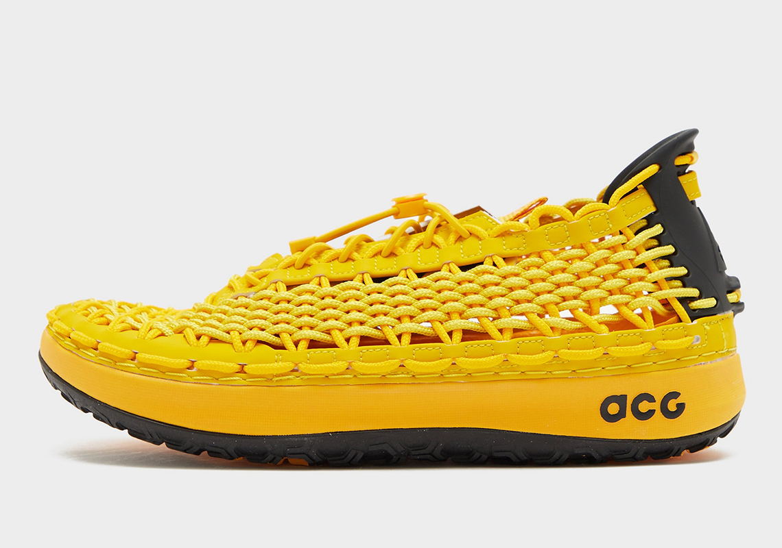 Nike Acg Watercat University Gold 6