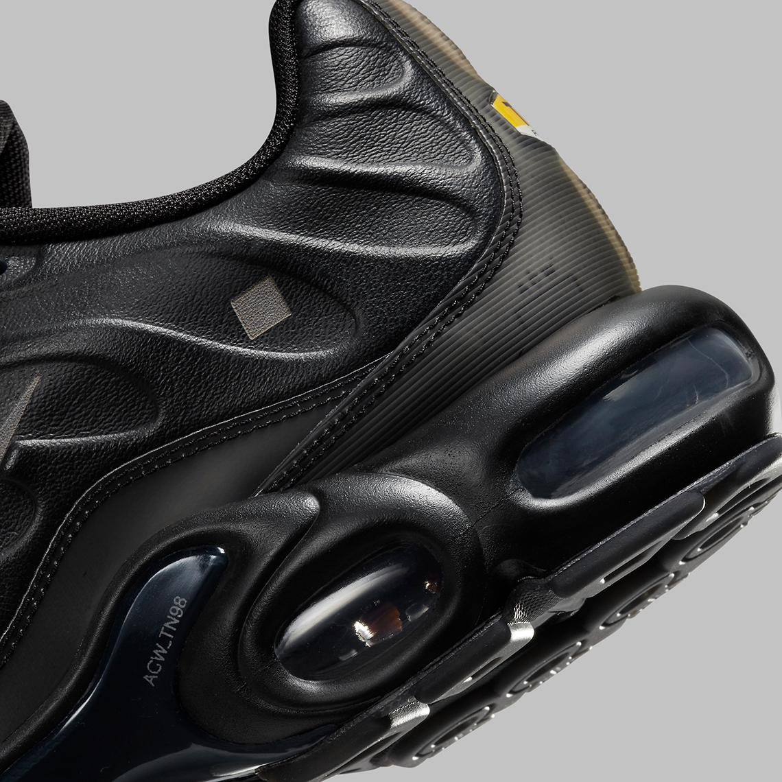 A Cold Wall Nike Air Max Plus Black Fd7855 001 8