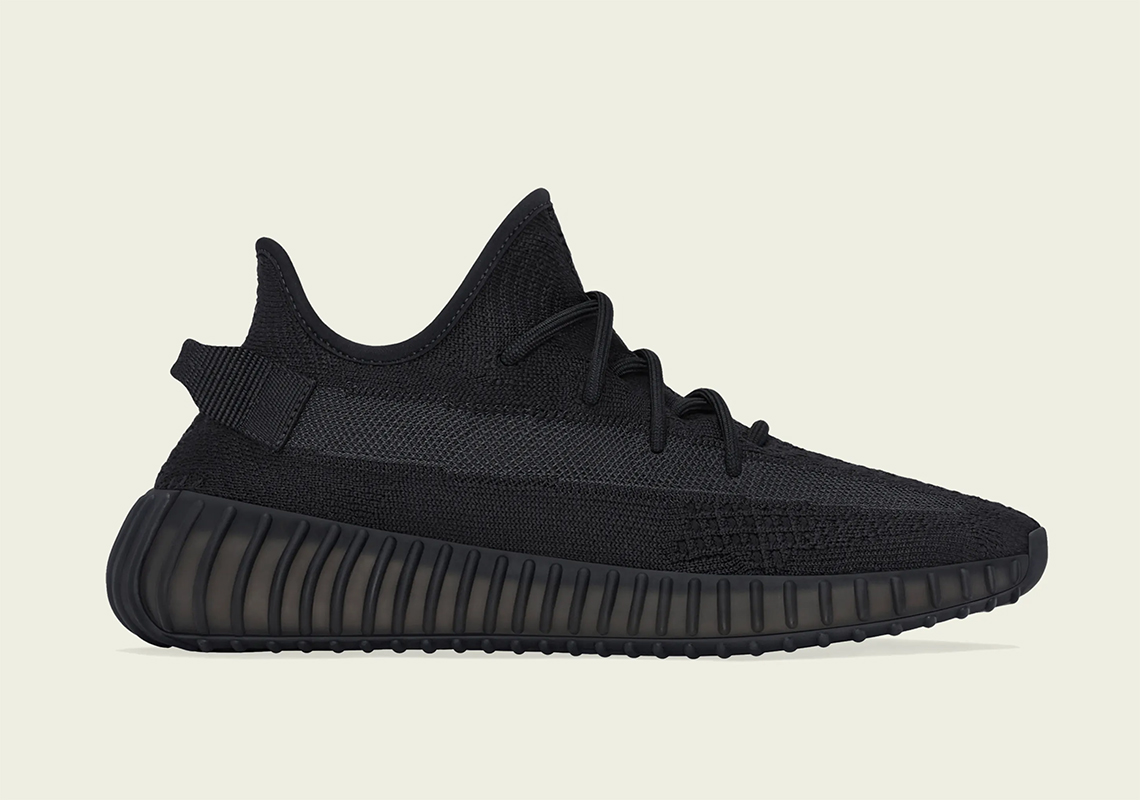 Yeezy 350 V2 Core Black 2023