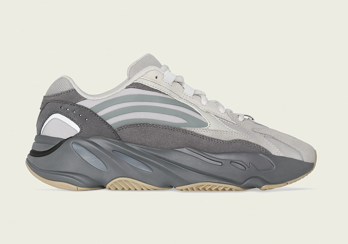 Yeezy 700 V2 Tephra 2023