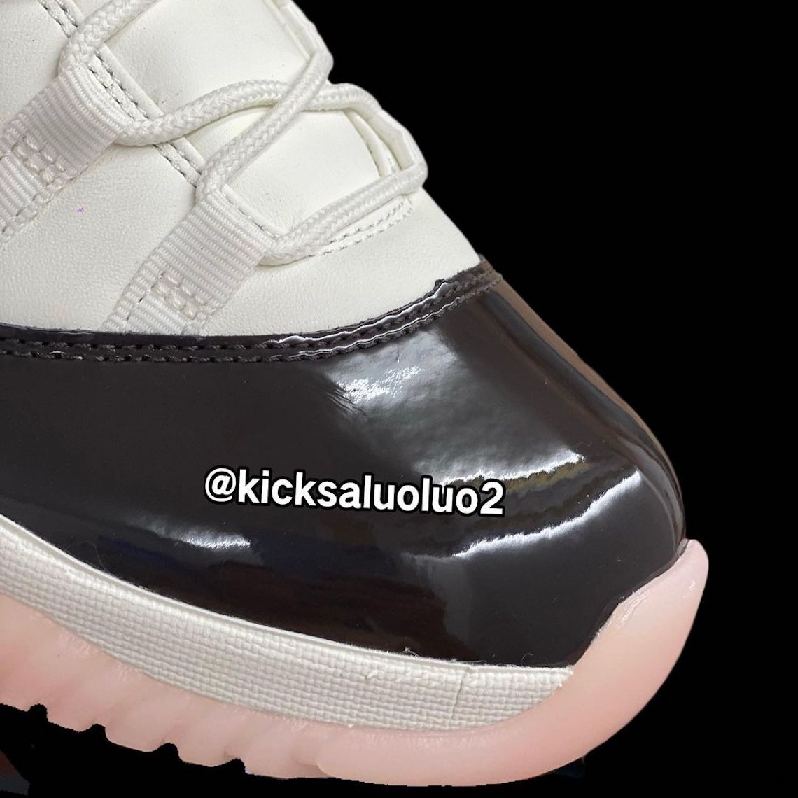 Air Jordan 11 Neapolitan Ar0715 101 9