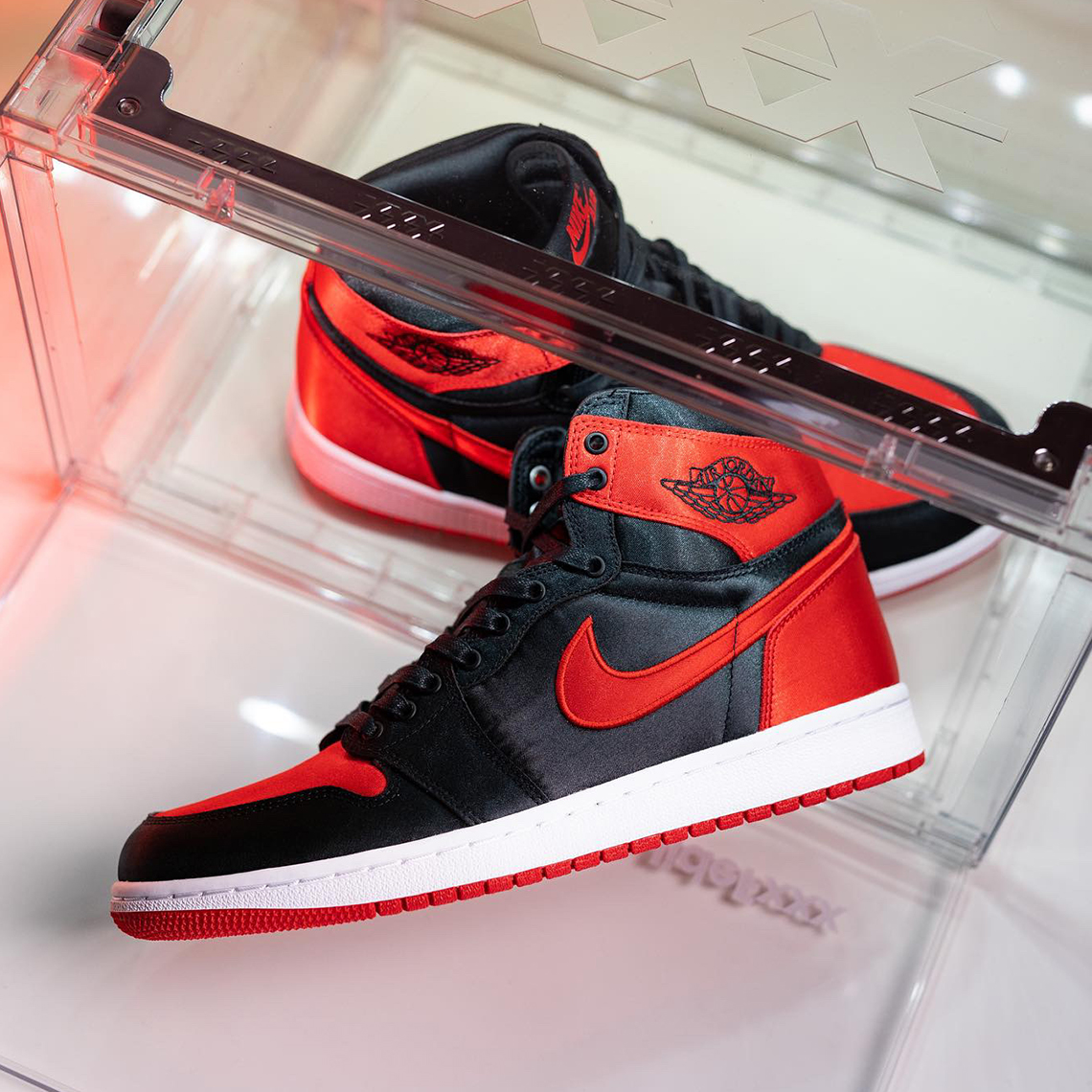 Air Jordan 1 Satin Bred Fd4810 061 8