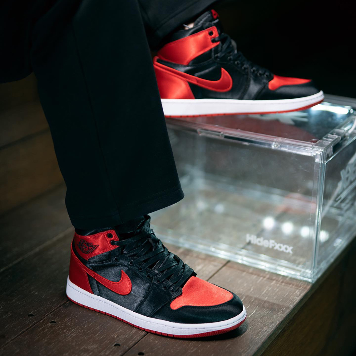 Air Jordan 1 Satin Bred Fd4810 061 9