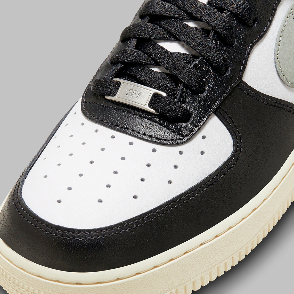 Nike Air Force 1 Low Black Grey Sail 7