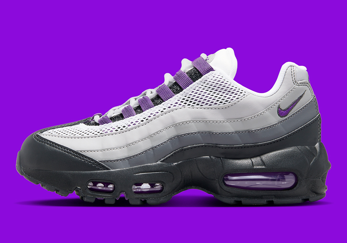 "Pure Purple" Returns To The Nike Air Max 95