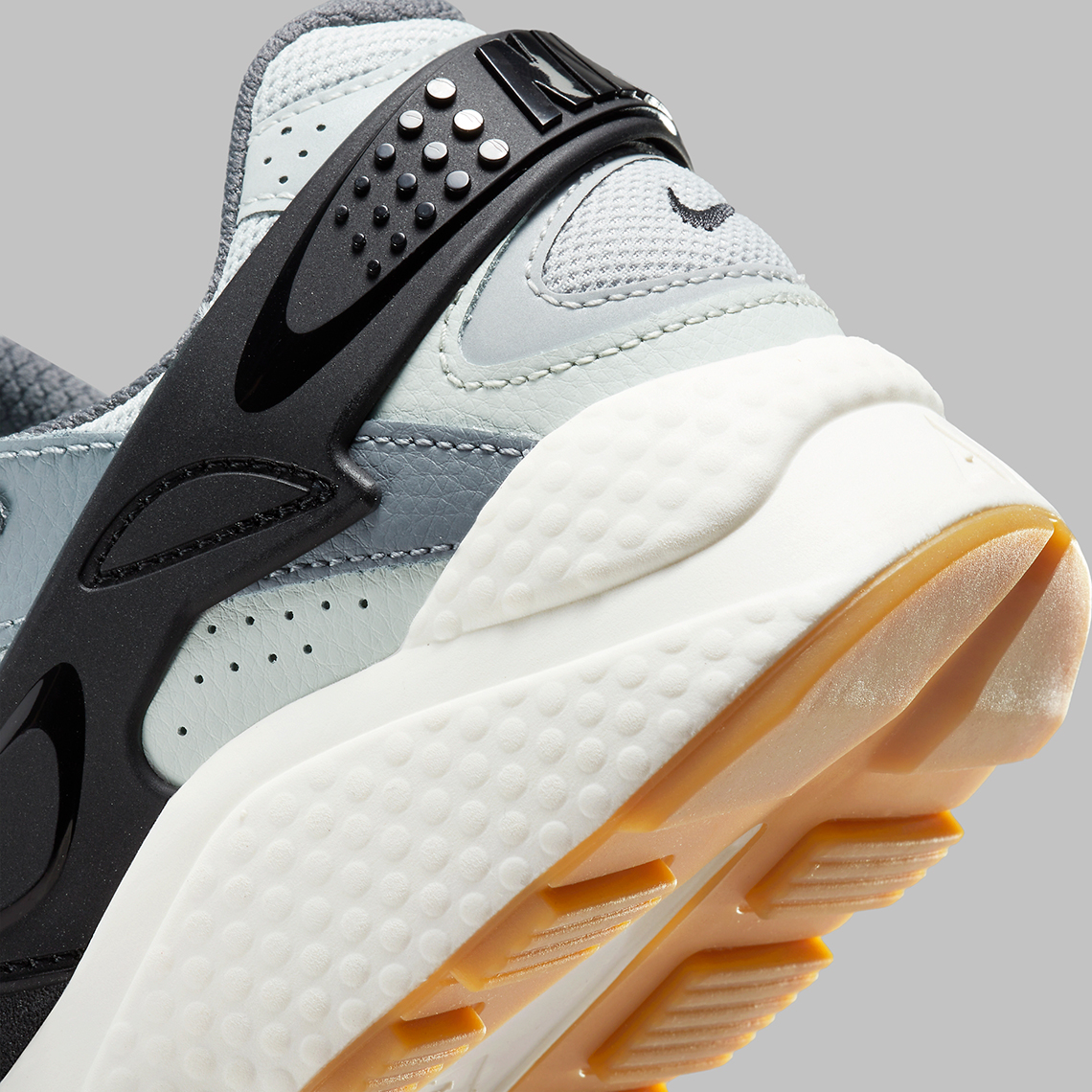 Nike Huarache Runner Light Smoke Grey Fj0709 001 3