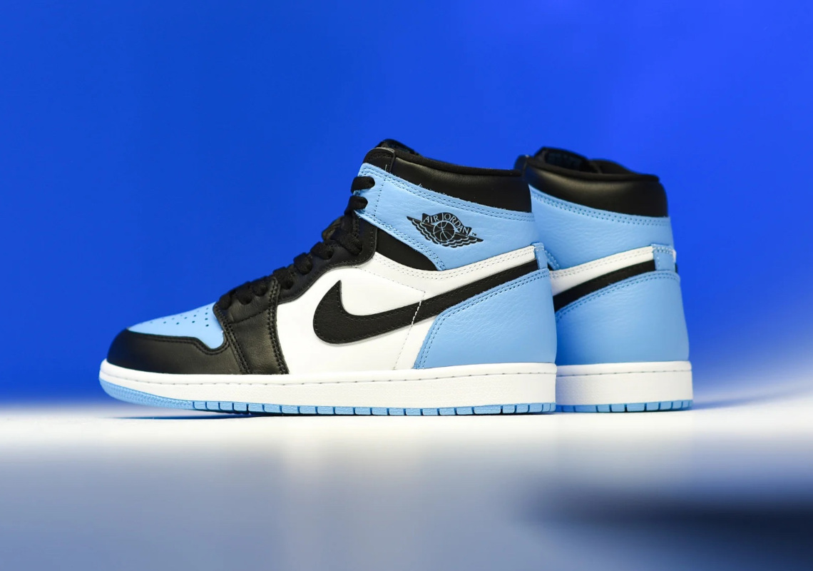 Air Jordan 1 Dz5485 400 Store List 3.jpg
