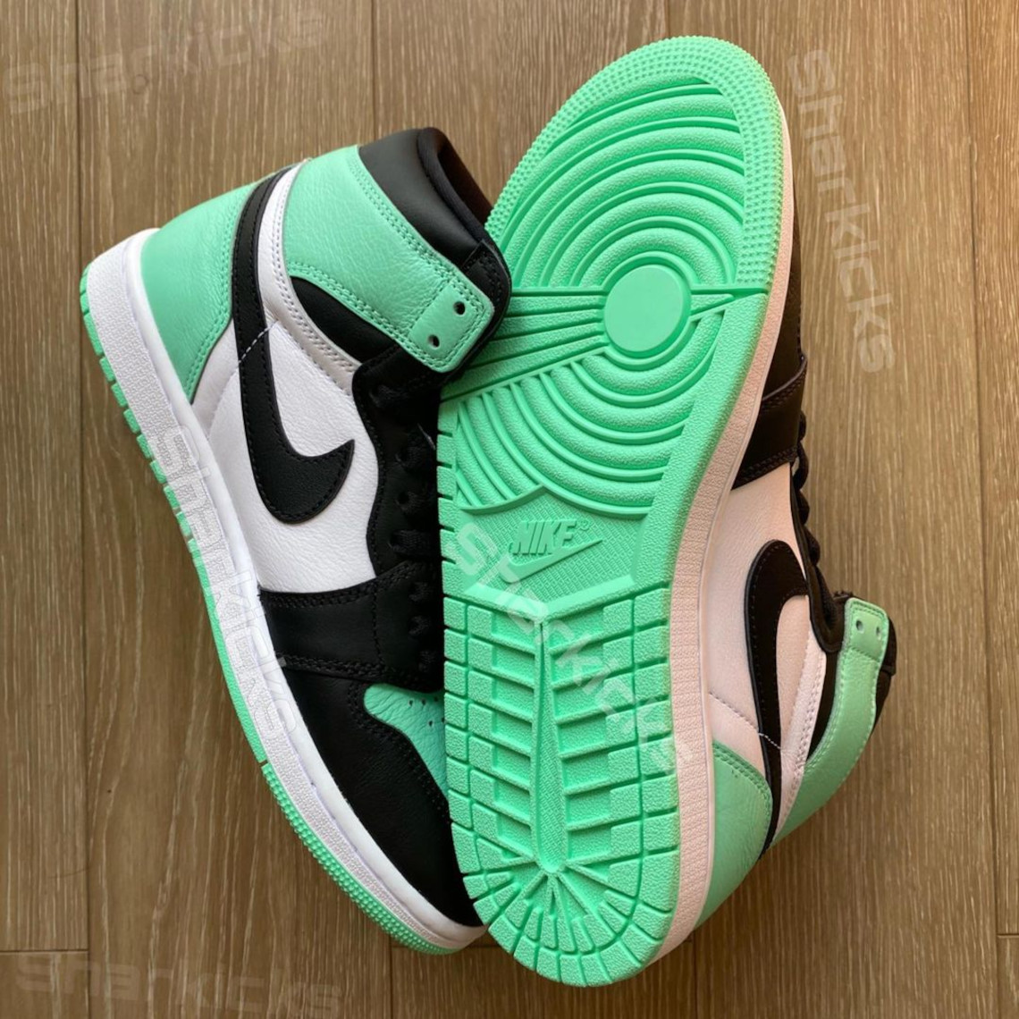 Air Jordan 1 Retro High Og Green Glow Dz5485 130 06