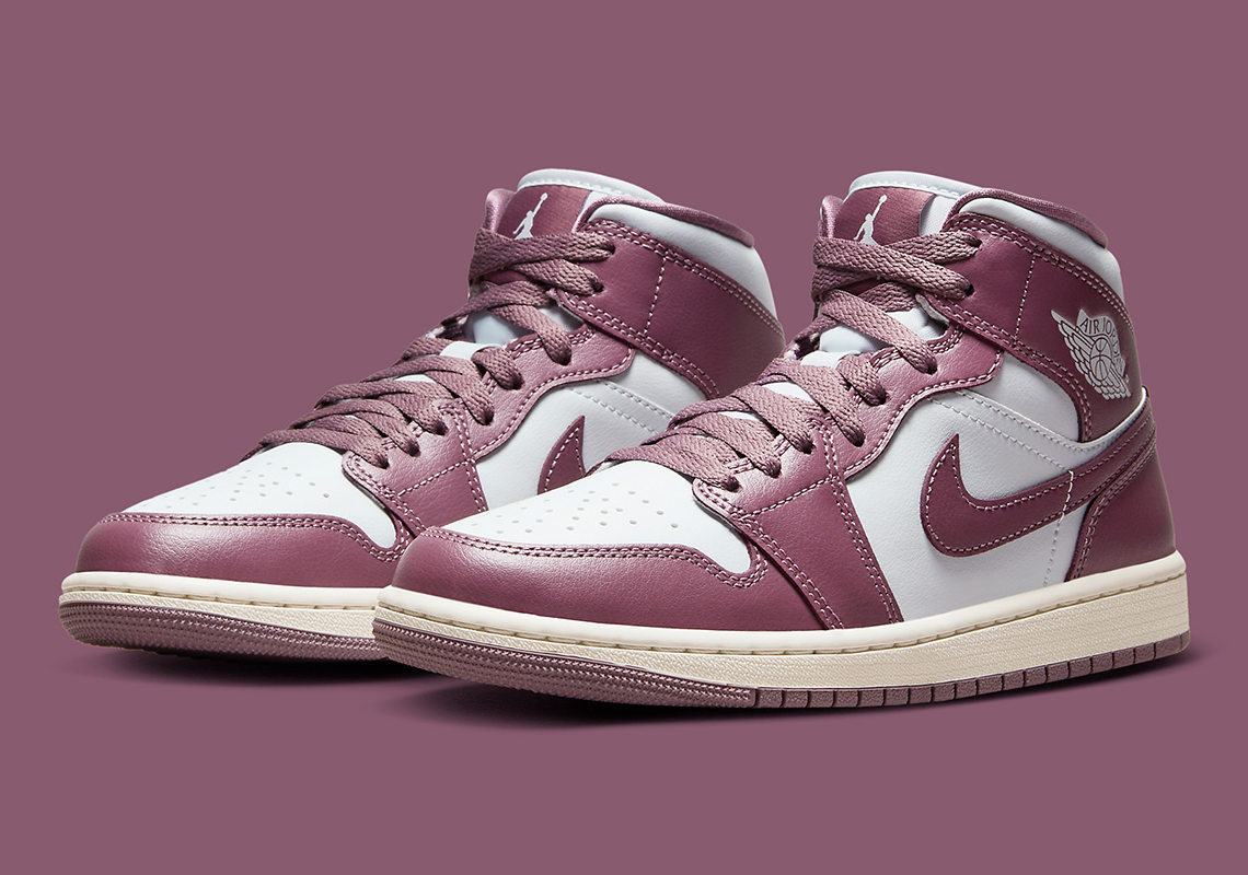 Official Images Of The Air Jordan 1 Mid “Sky J Mauve”