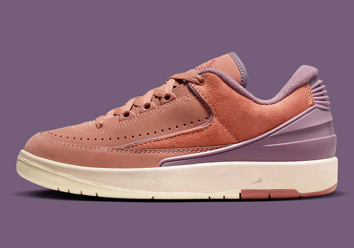 Official Images Of The Women's Air Jordan 2 Low "Sky J Orange"