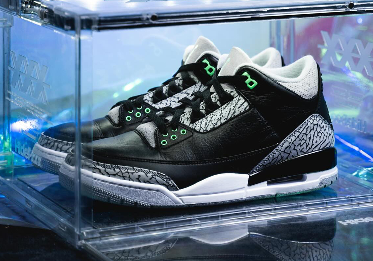 Air Jordan 3 Green Glow Ct8532 031 3