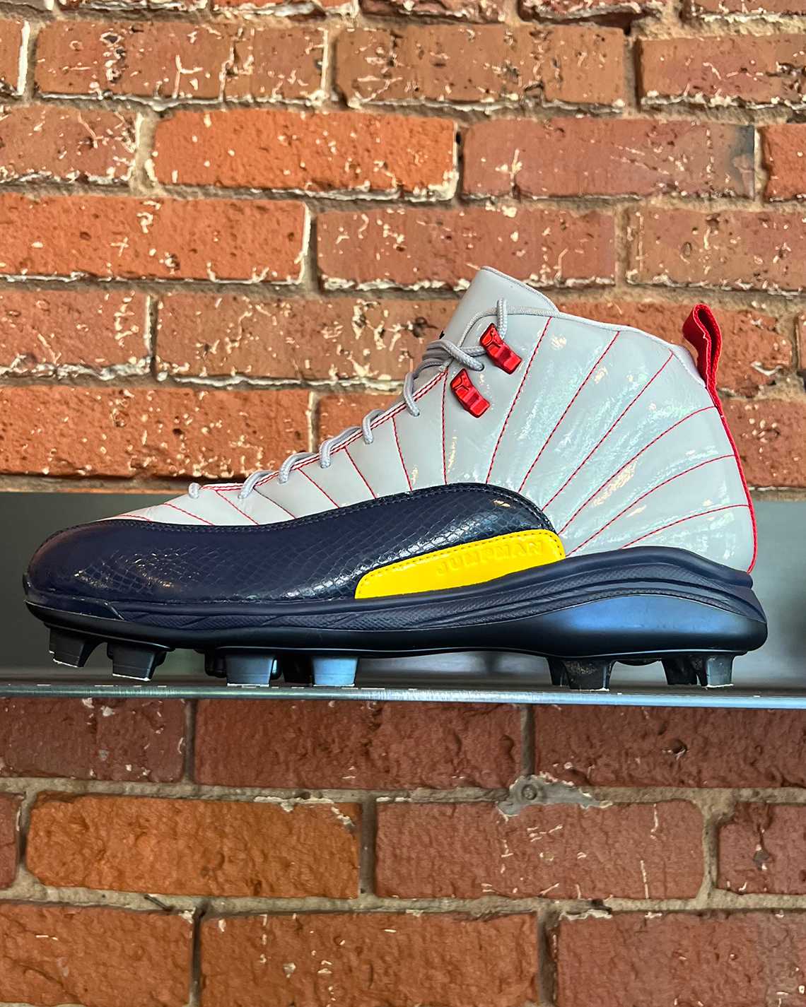 Hometeam Baseball Cleats Display Air Jordan 12