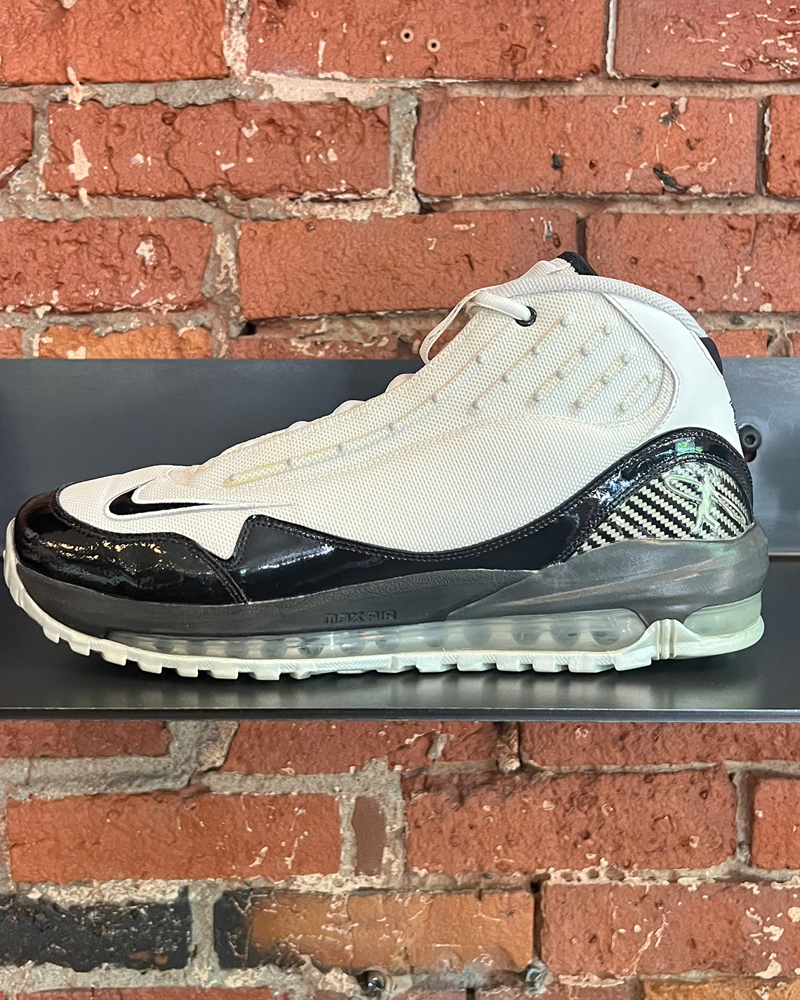 Hometeam Baseball Cleats Display Griffey Max