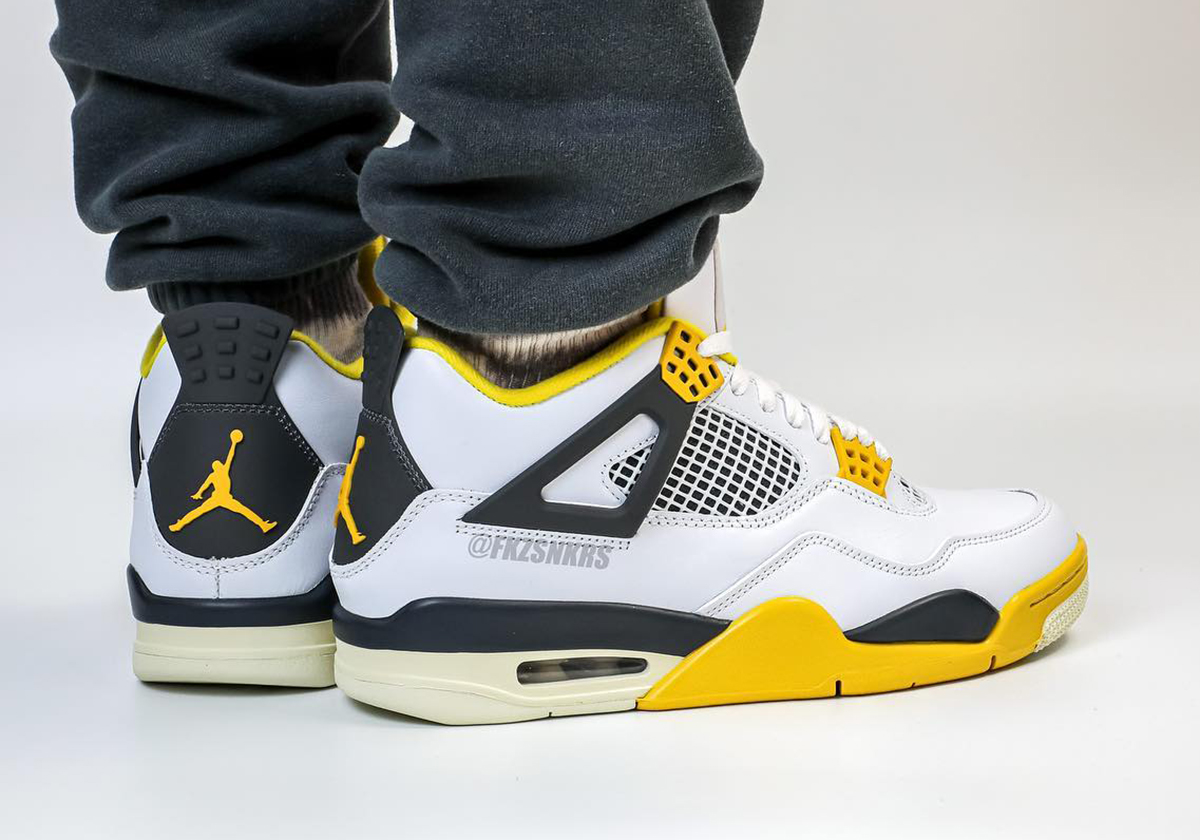 Jordan 4 Vivid Sulfur 4