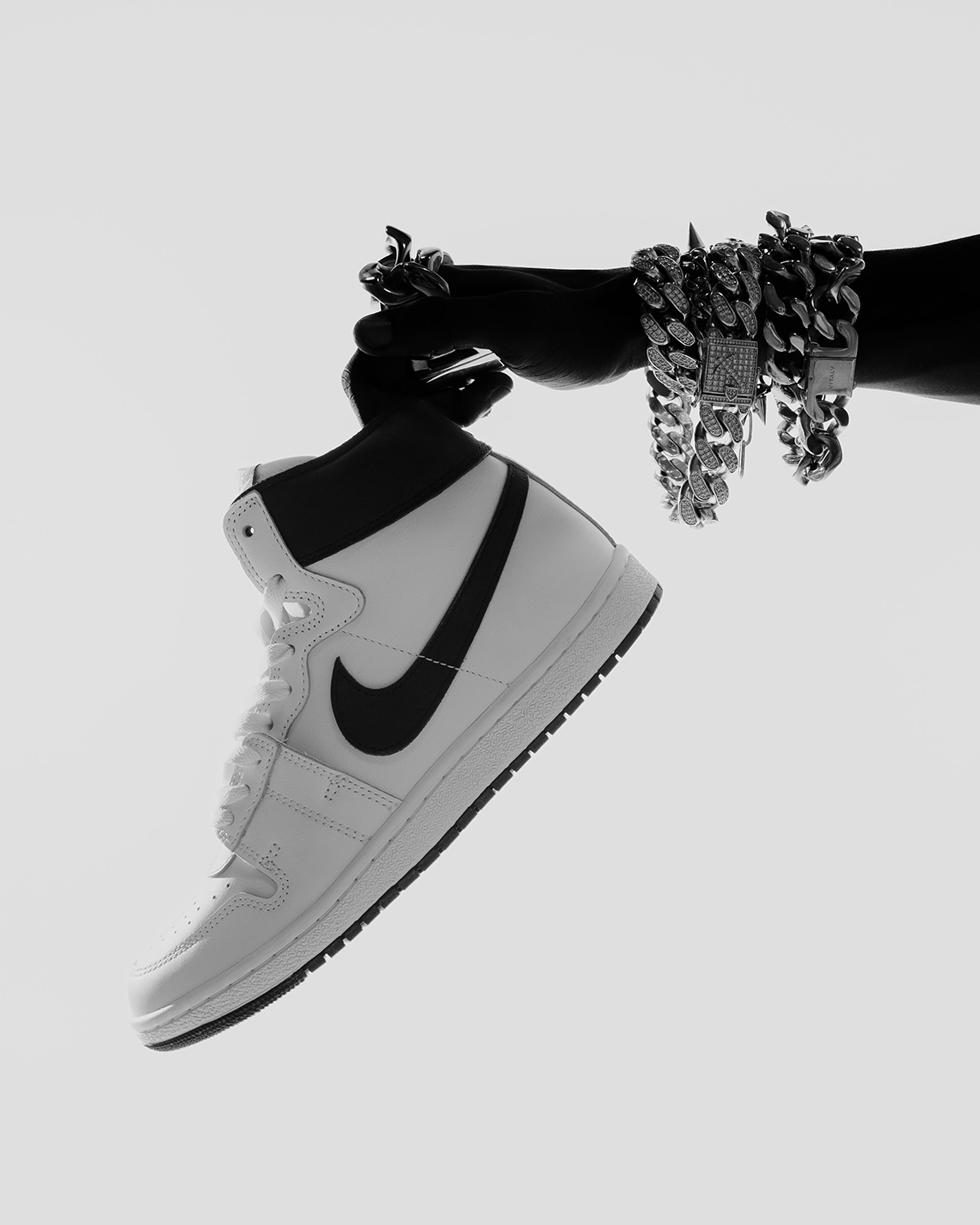 Maniere Jordan Air Ship White Black Release Date 11