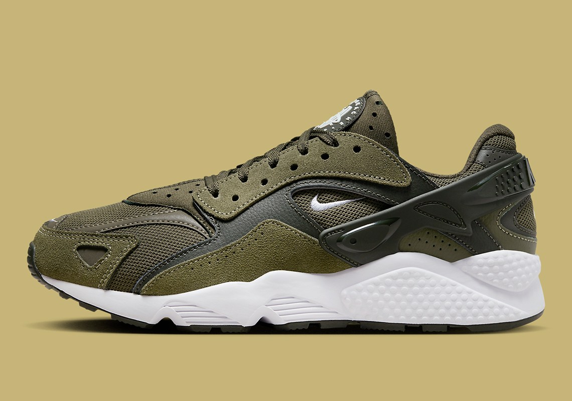 Nike Air Huarache Runner Olive Black Dz3306 300 2