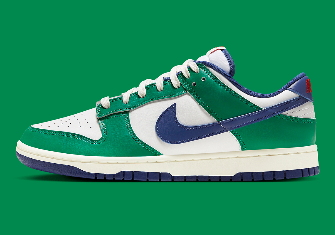 Nike Dunk Low Gorge Green Deep Royal 8