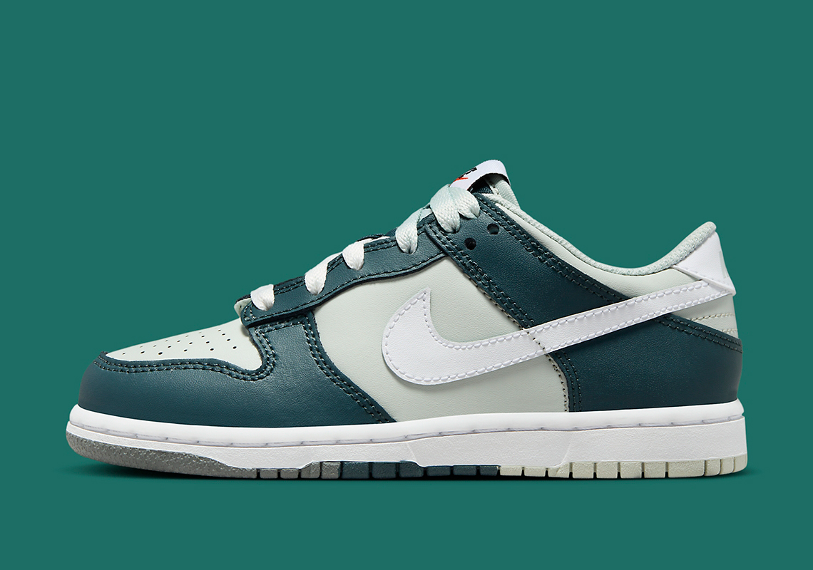 Nike Dunk Low Remix Split Sprurce Fb9108 300 4