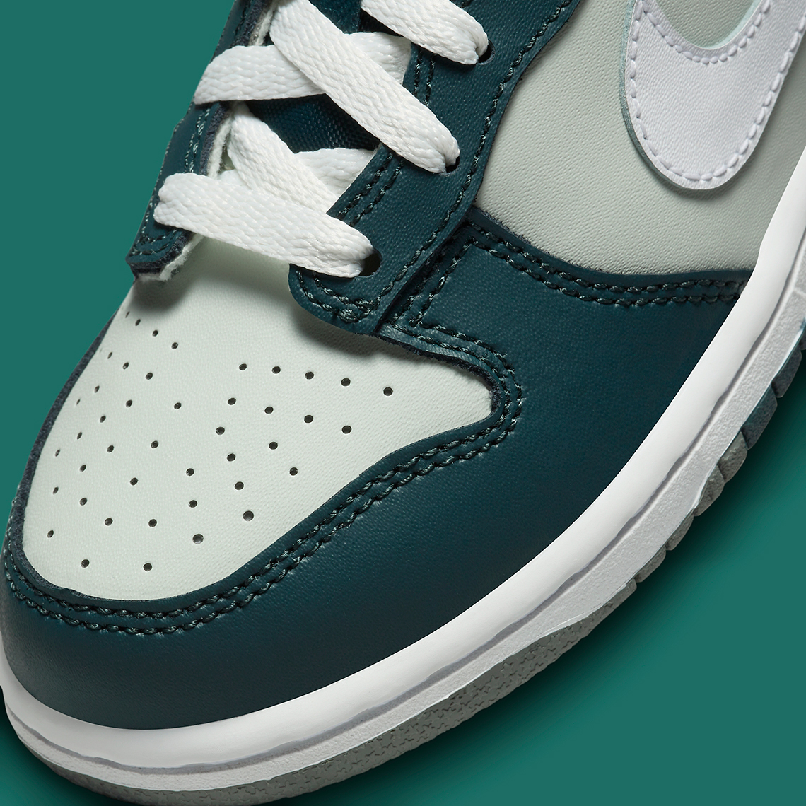 Nike Dunk Low Remix Split Sprurce Fb9108 300 5