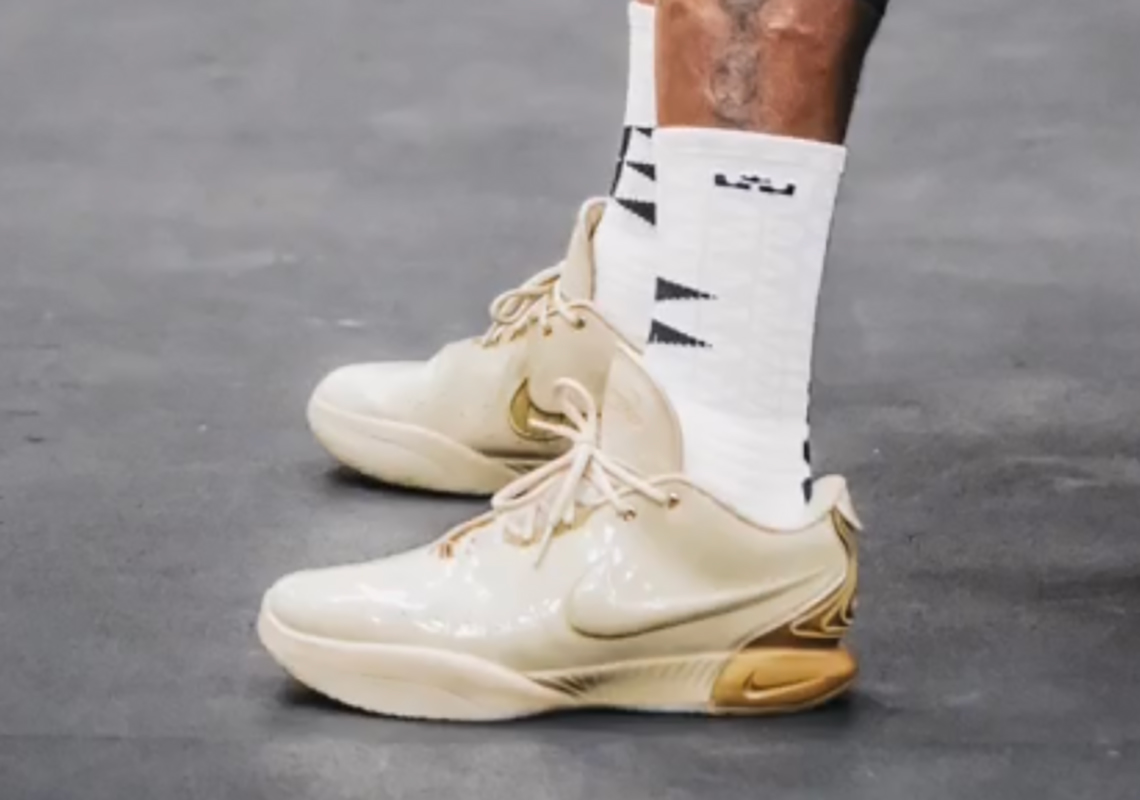 LeBron James Debuts The Nike LeBron 21