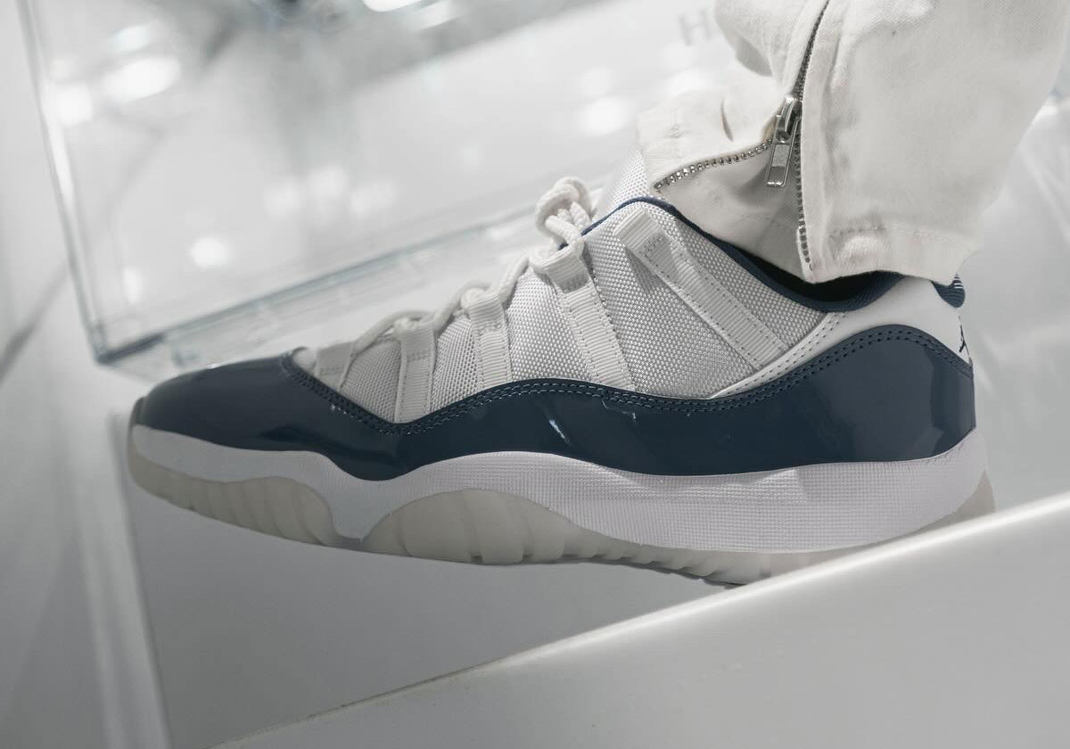 Jordan 11 Low Diffused Blue Fv5104 104 9