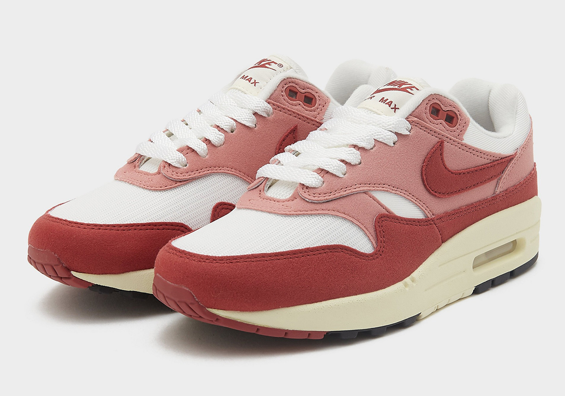 The WMNS Nike Air Max 1 Flaunts "Dusty Rose" Hues