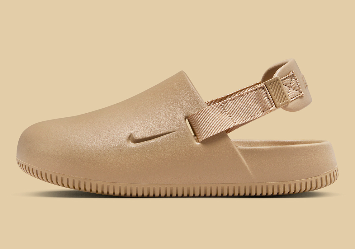 Nike Calm Mule Clog Sesame Fb2185 200 4