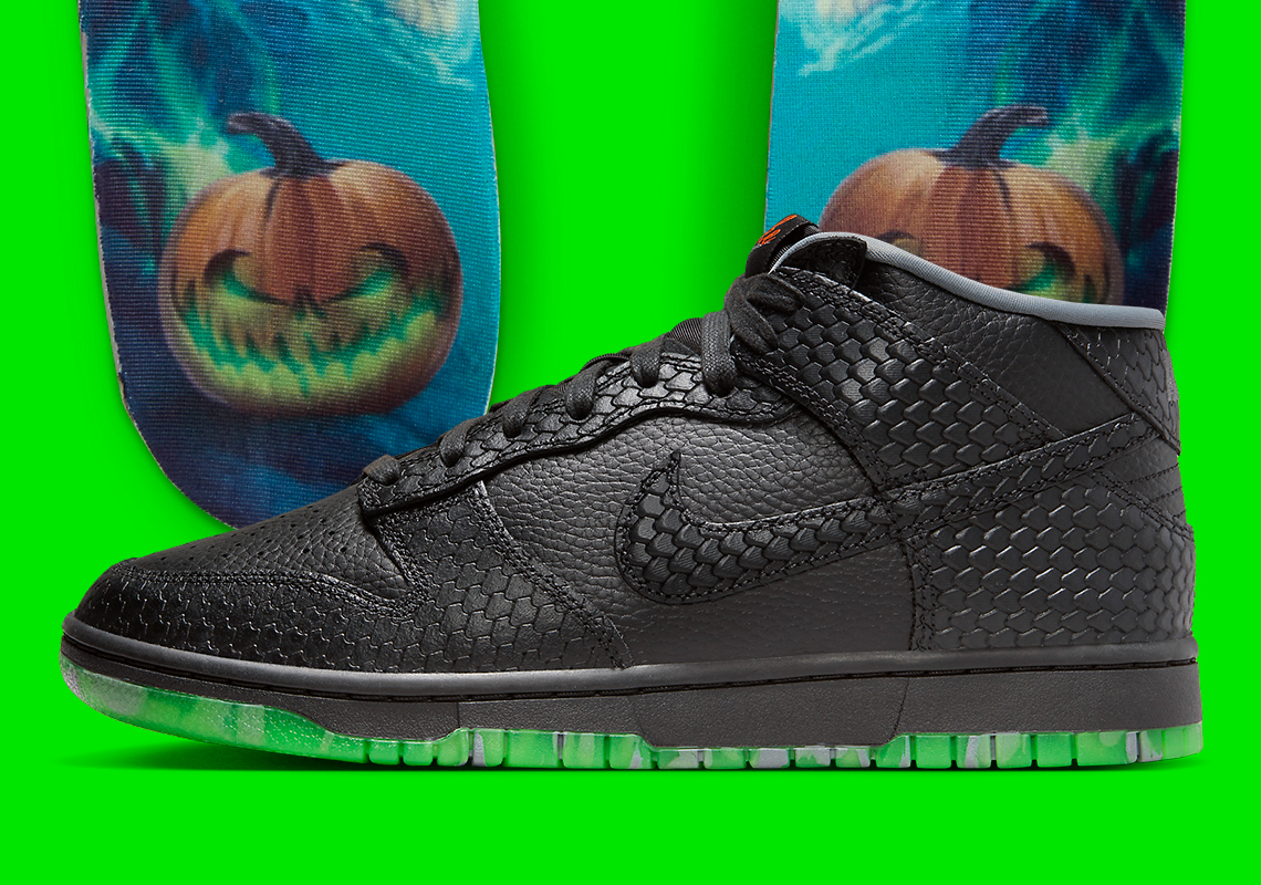 Nike Dunk Mid Halloween Fq8749 010 0