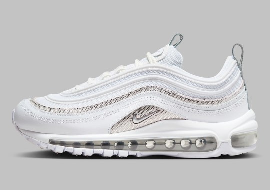 “Metallic Silver” Contrasts This Clean Nike Air Max 97