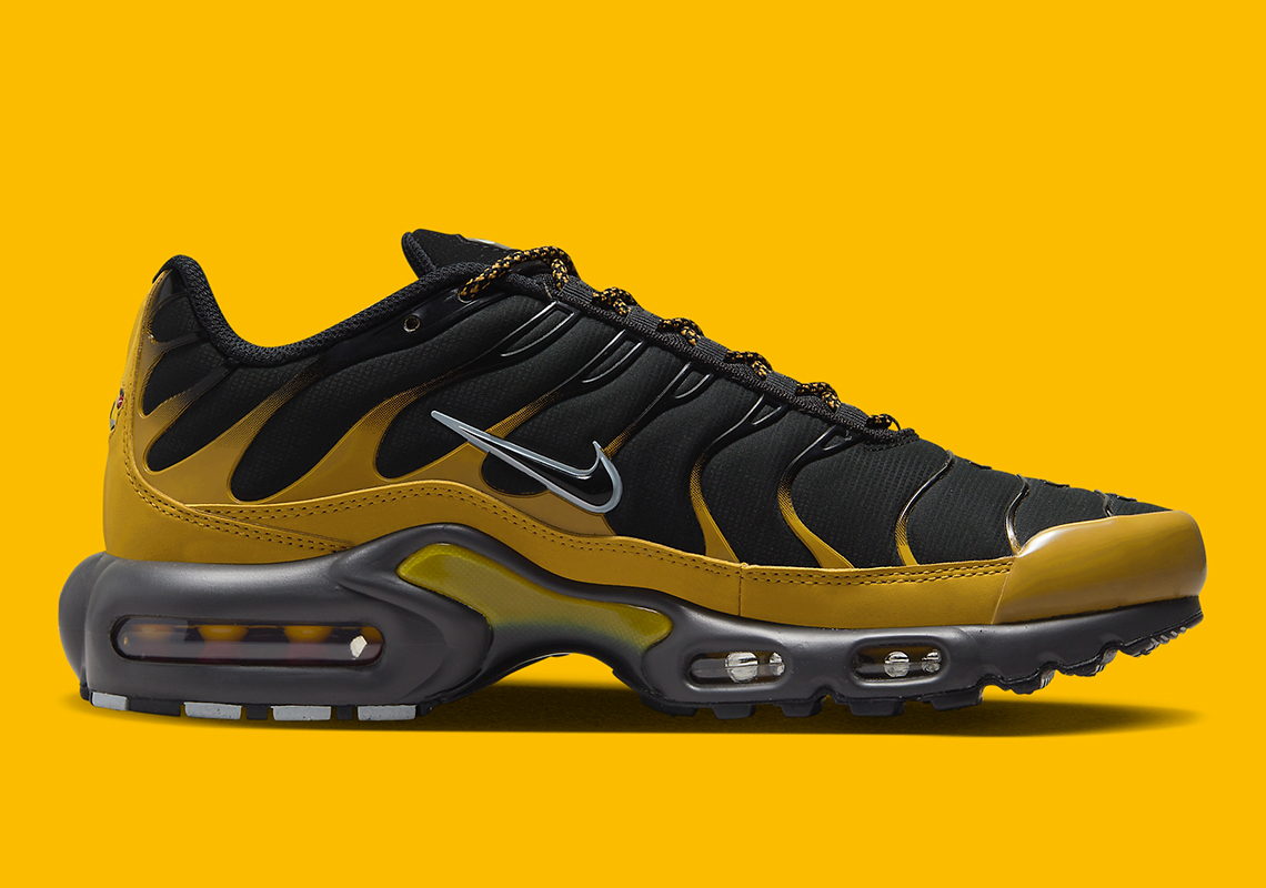 Nike Air Max Plus University Gold Black Fb9722 700 7