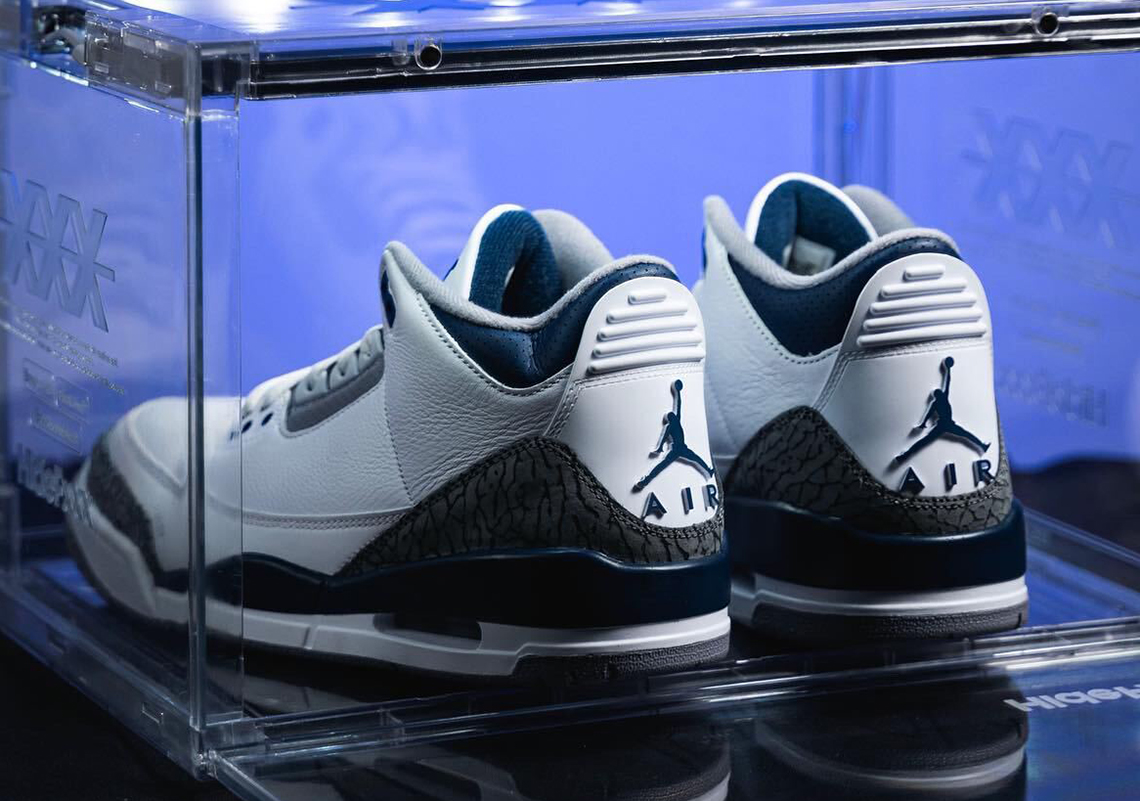 Air Jordan 3 White Navy Photos 2