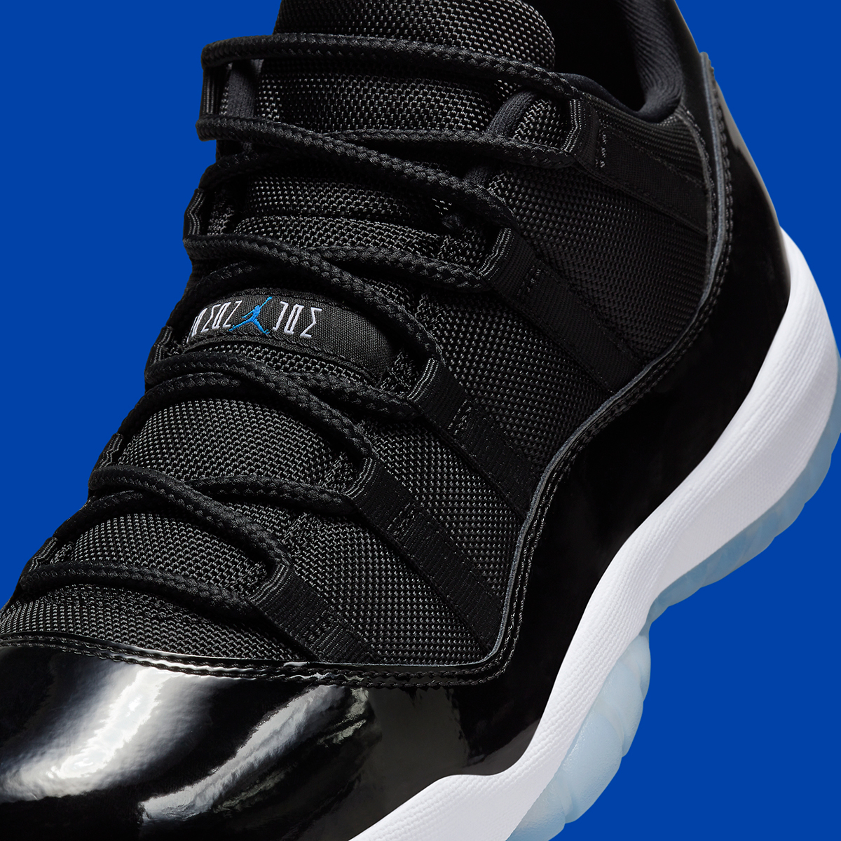 Jordan 11 Low Space Jam 9