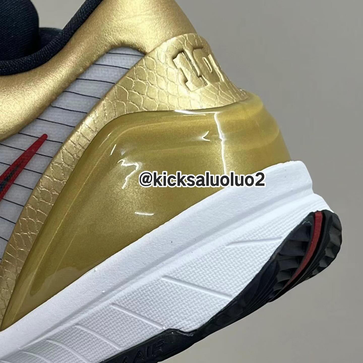 Kobe 4 Gold Medal 2024 2