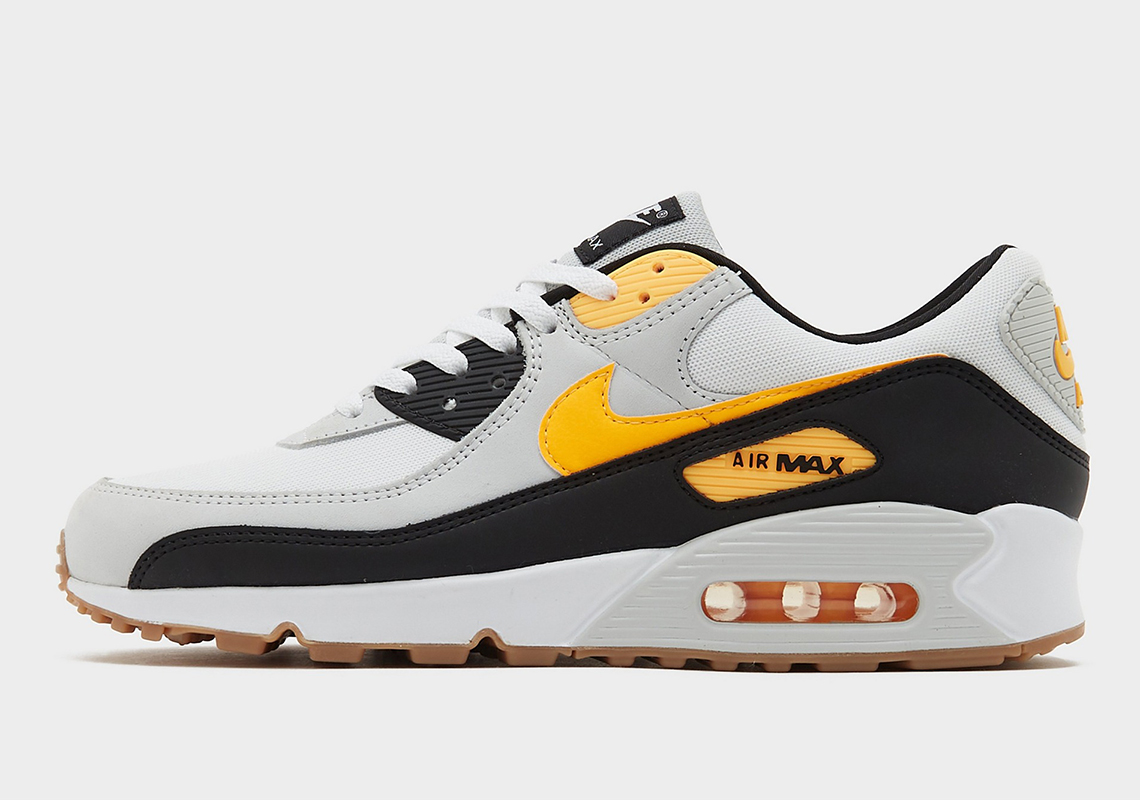 Nike Air Max 90 Yellow Black Gum 3