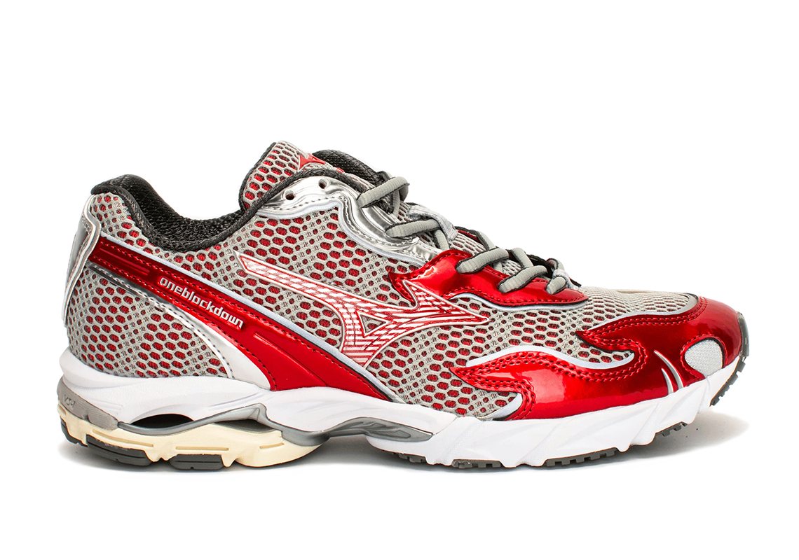 One Block Down Mizuno Wave Rider 10 Koi