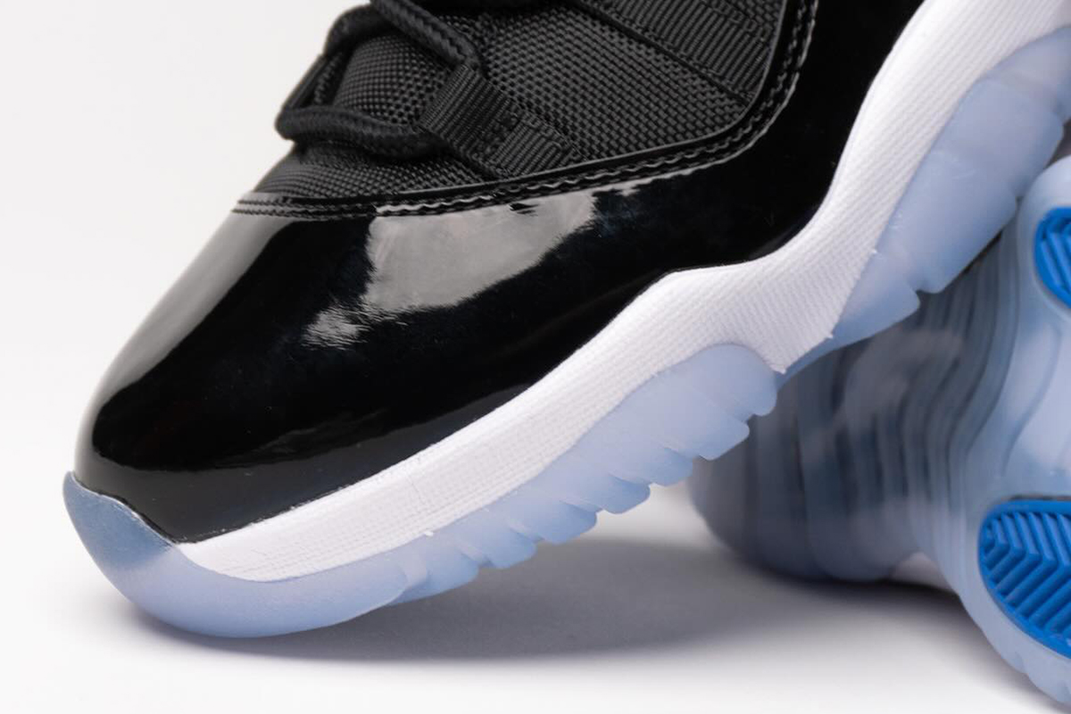 Space Jam Jordan 11 Low Fv5104 004 5