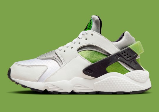 “Chlorophyll” Looks Good On The Nike Air Huarache