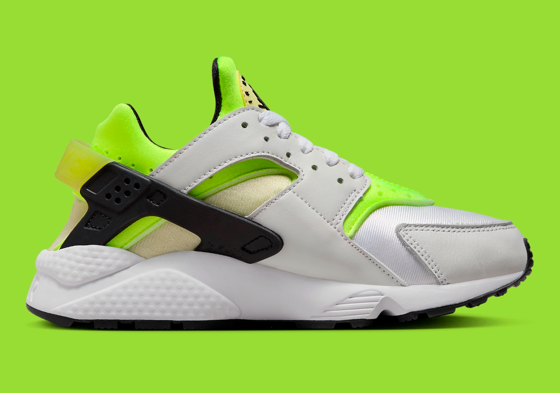 Nike Air Huarache White Volt Black Dh4439 113 3