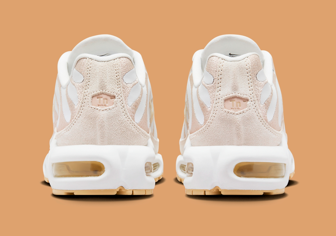 Wmns Nike Air Max Plus Prm Pale Vanilla Dz2832 101 7