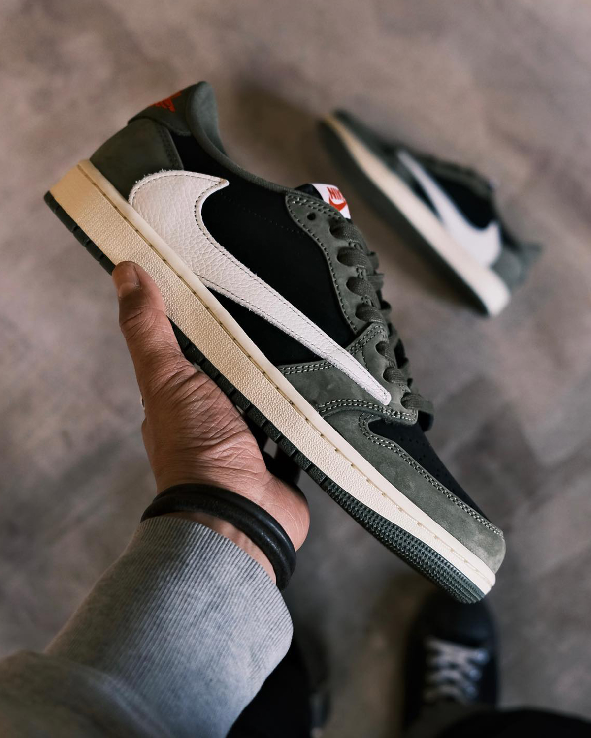 Jordan 1 Travis Olive Dm7866 002 1