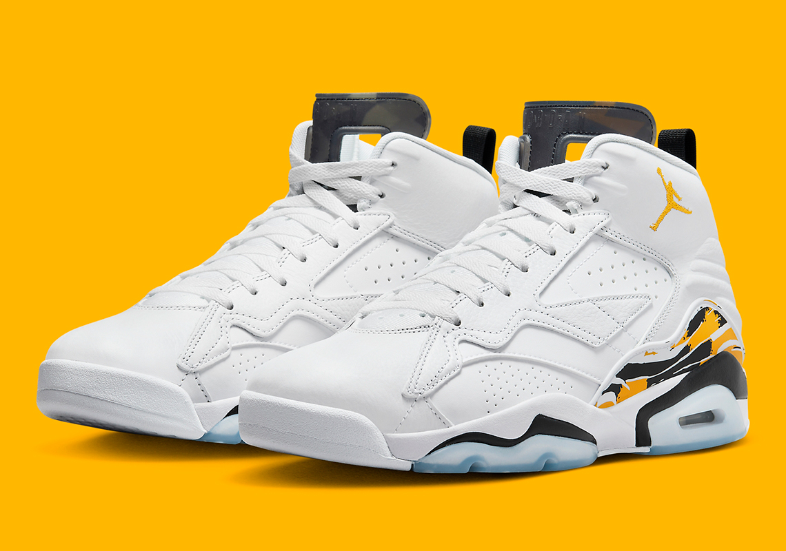 The Michigan Wolverines Receive Their Own Jordan MVP 678