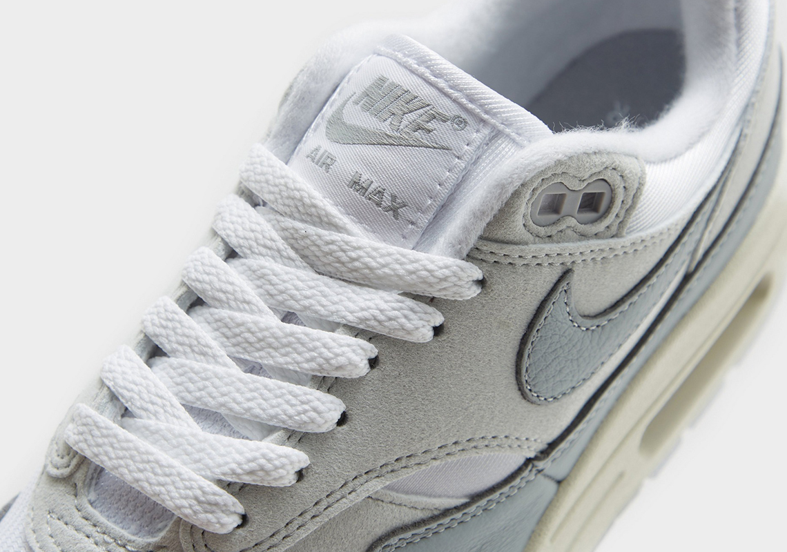 Nike Air Max 1 Football Grey White Sail 3