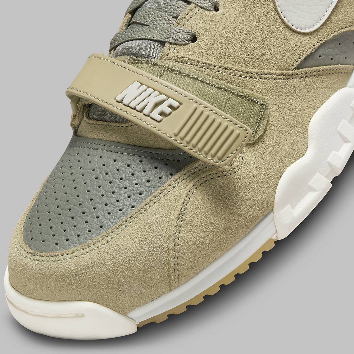 Nike Air Trainer 1 Neutral Olive Light Bone Dark Stucco Fj4182 200 3