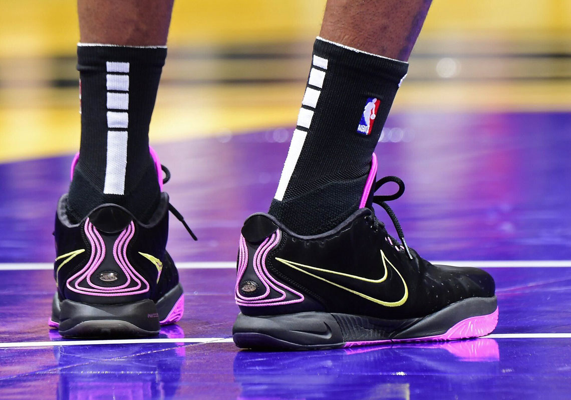 LeBron, Nike, Please Release These “Black/Pink” PEs!