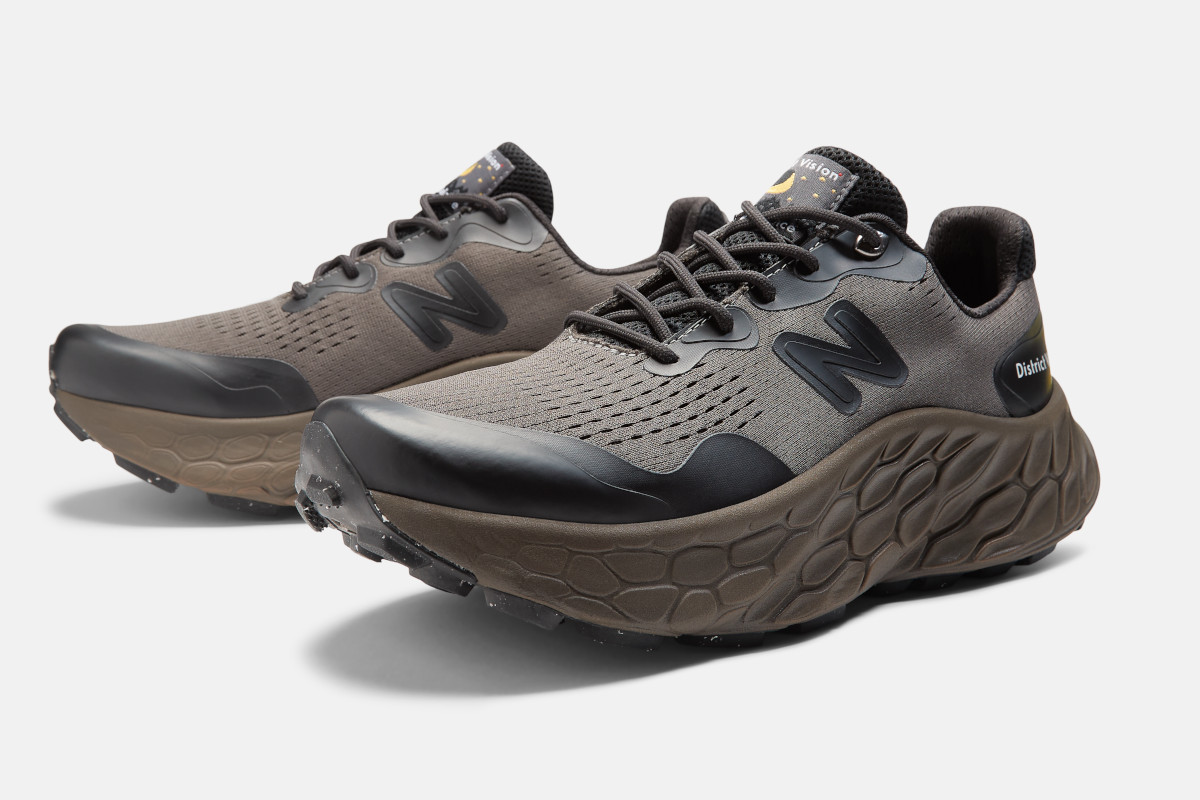 District Vision New Balance Fresh Foam More Trail Mtmorndv 11