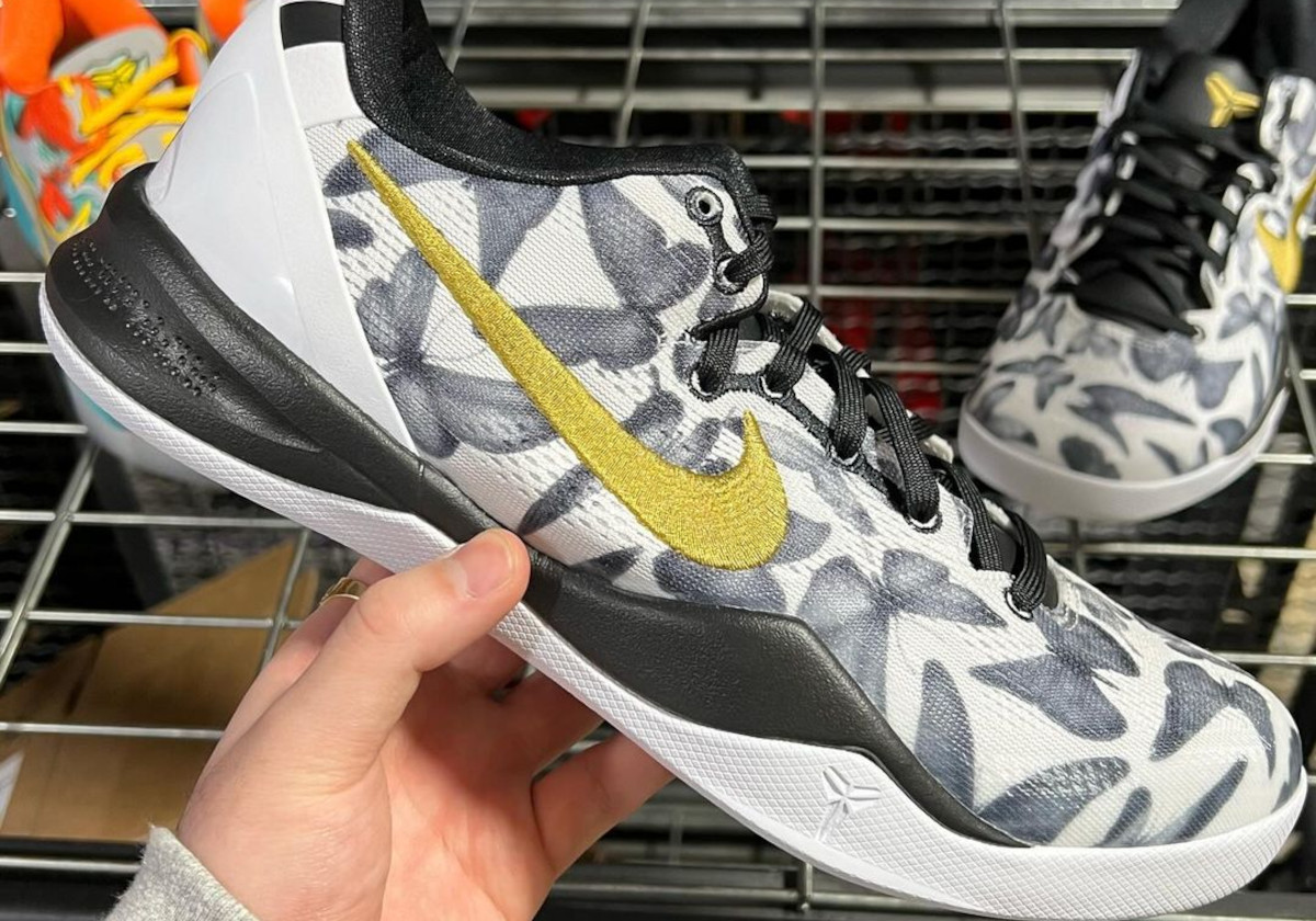 First Look: Nike Kobe 8 Protro “Mambacita”