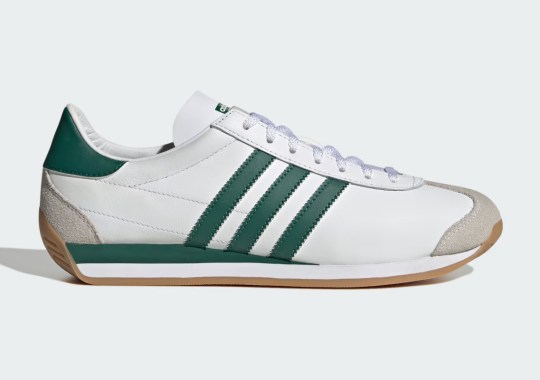 The adidas Country Returns In Original “Collegiate Green”